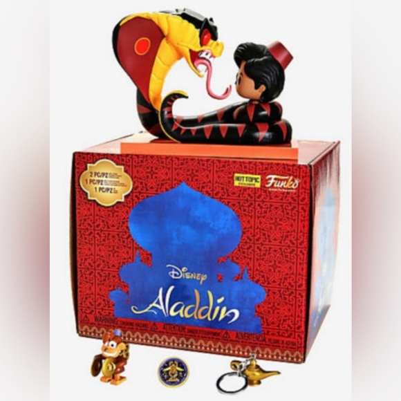 Funko Pop Disney Treasures Aladdin Box Hot Topic Exclusive key chain pin Abu - Picture 2 of 5